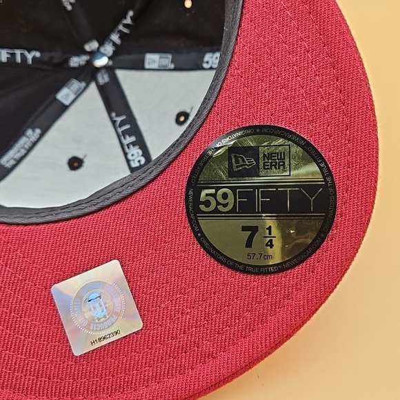 Arkansas Razorbacks Hat Cap New Era Fitted Size 7 1/4 Throwback A Logo NCAA SEC - Picture 9 of 10